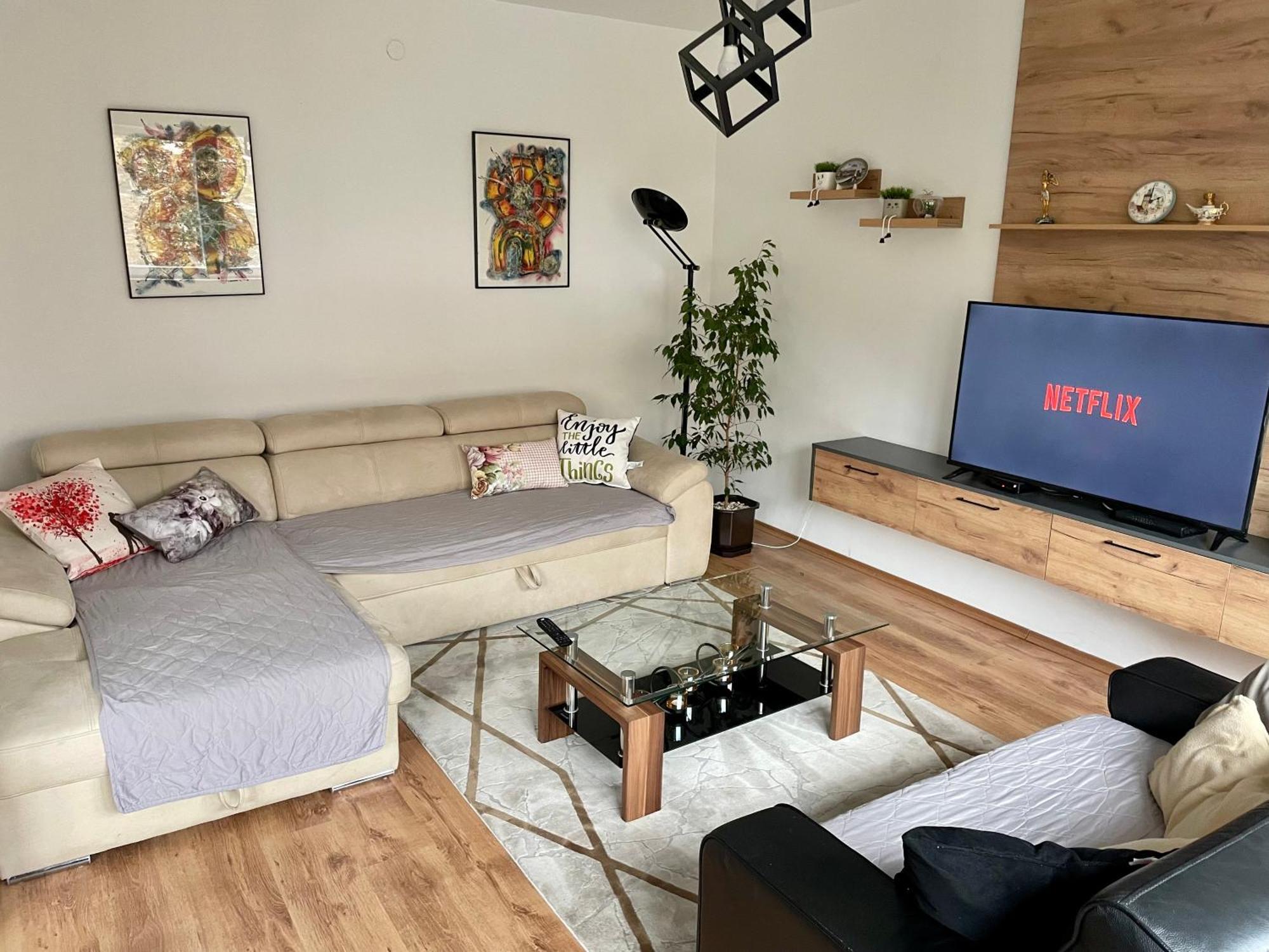 Luxury City Center Apartment سكوبجي المظهر الخارجي الصورة